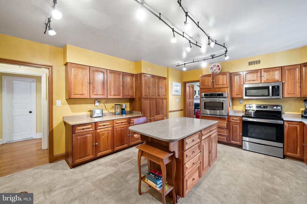 110 E Northern Pkwy