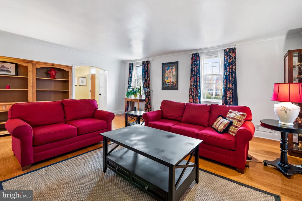 110 E Northern Pkwy