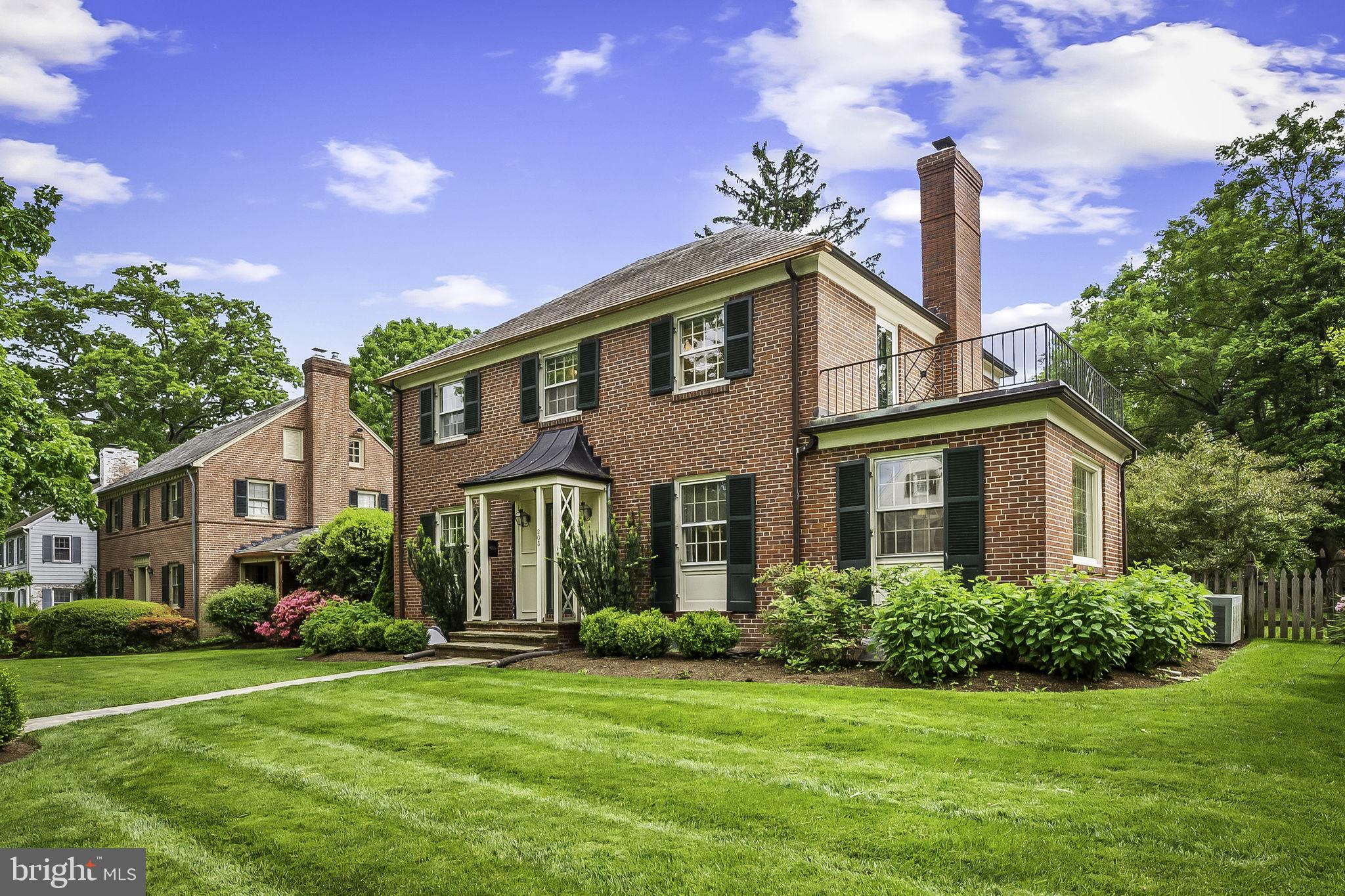 203 Saint Dunstans Rd
