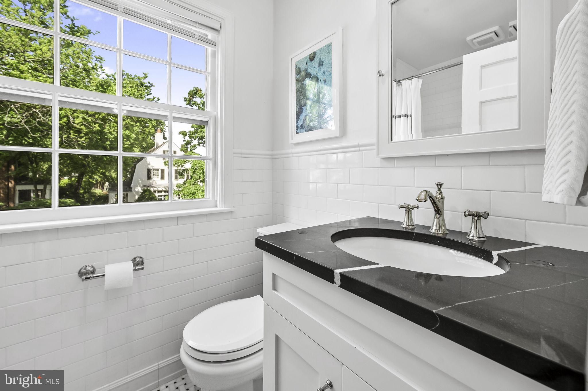 203 Saint Dunstans Rd