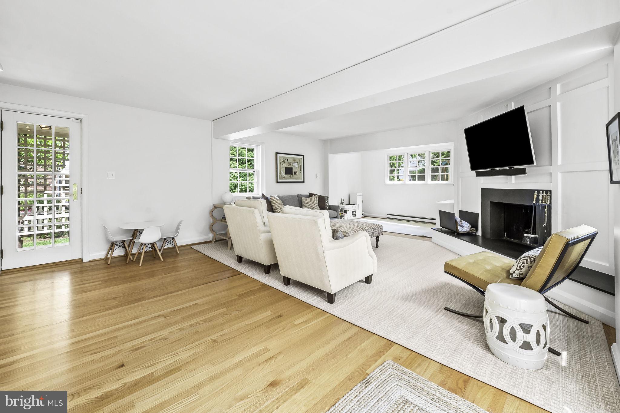 203 Saint Dunstans Rd