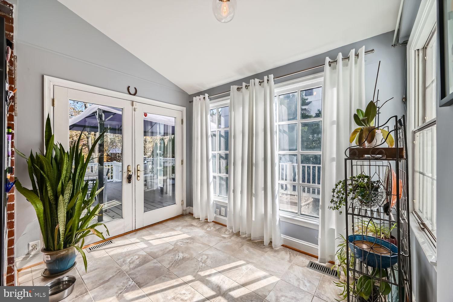8 Goodale Pl