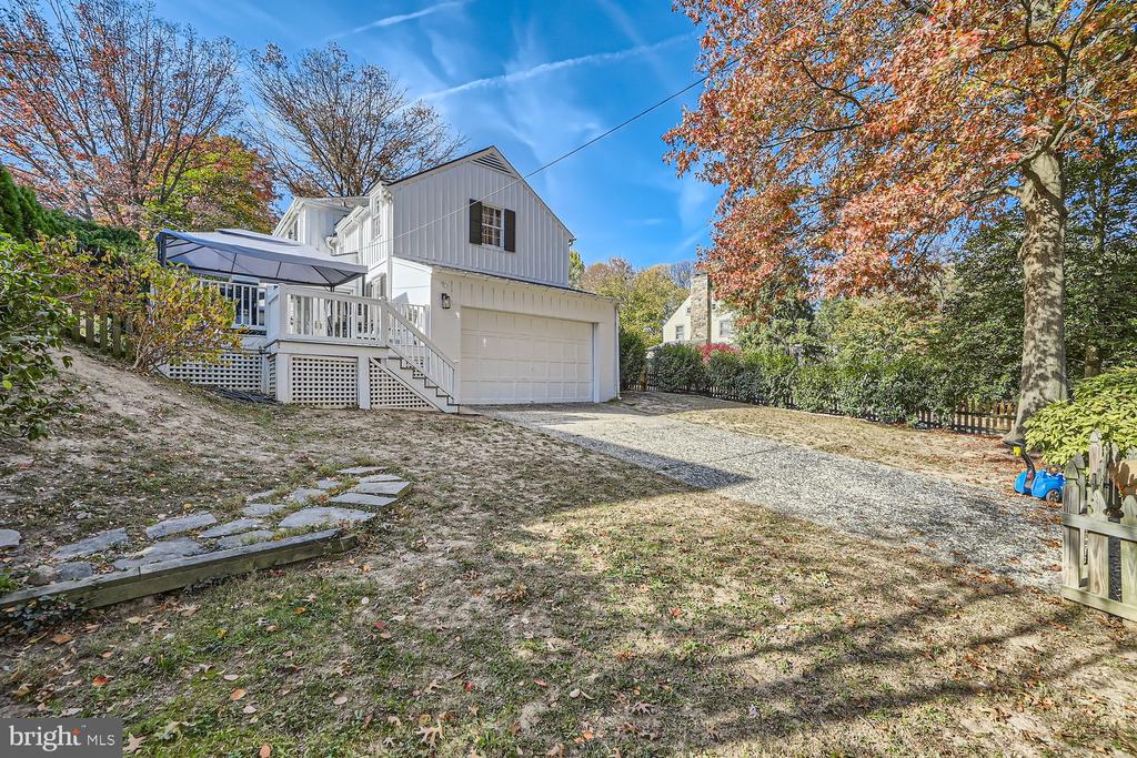 8 Goodale Pl