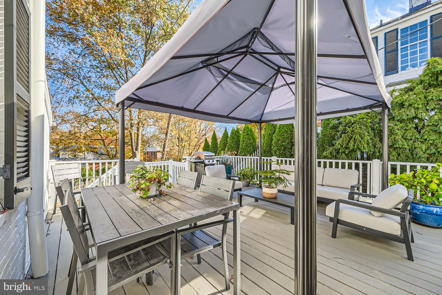 8 Goodale Pl