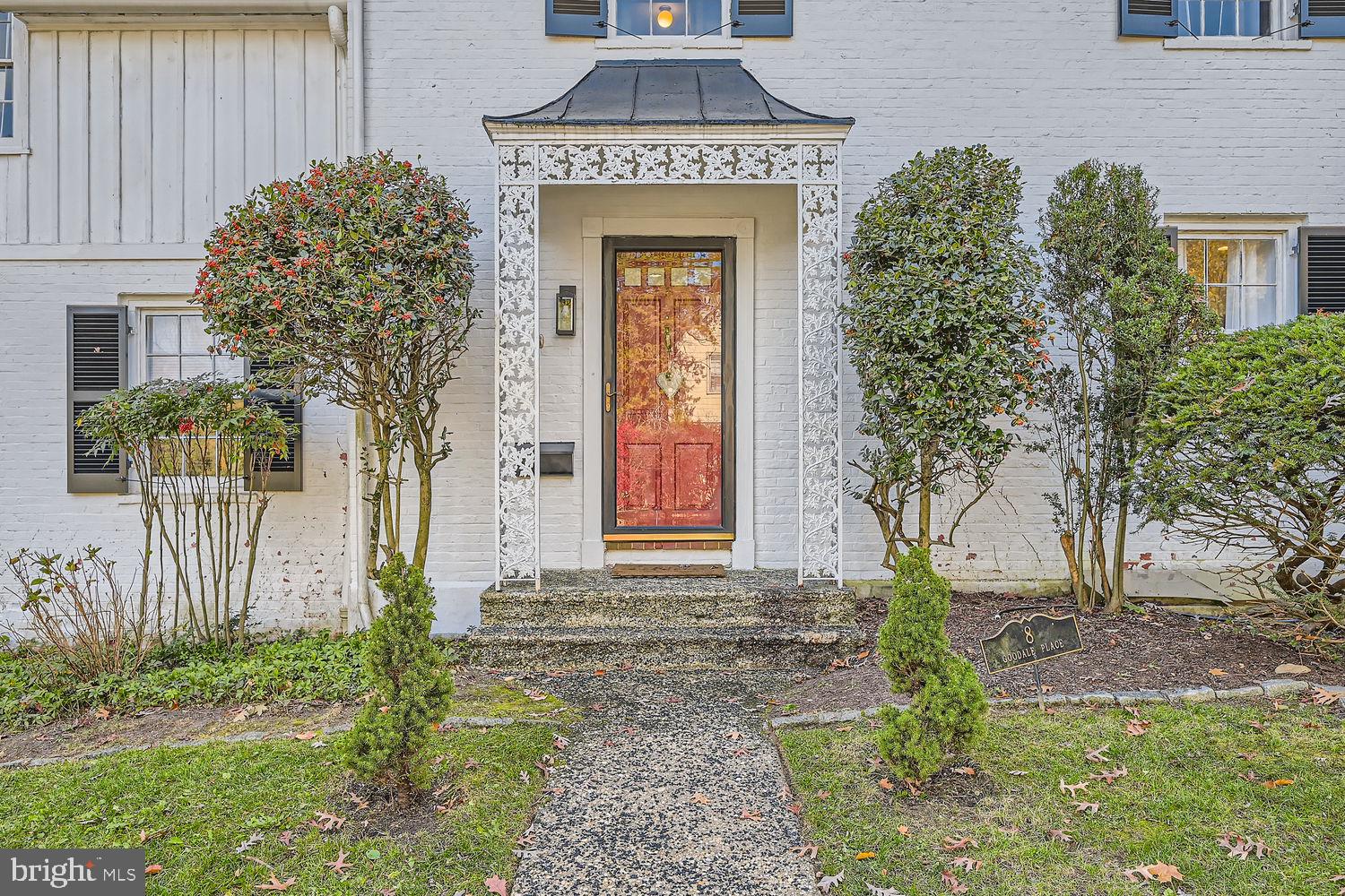 8 Goodale Pl