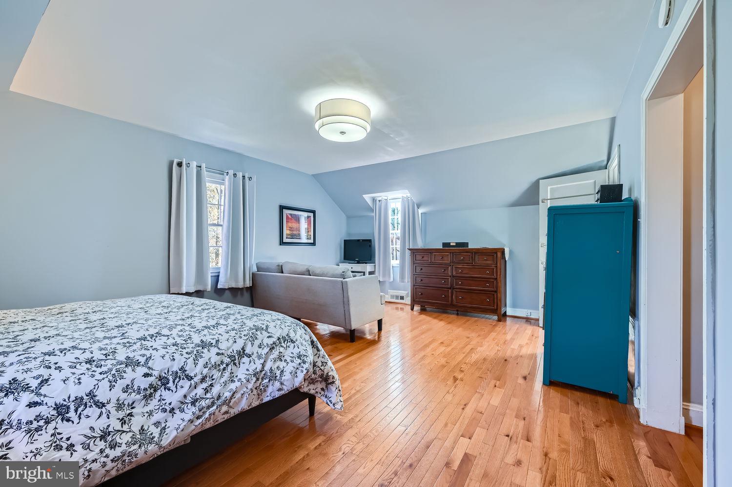 8 Goodale Pl