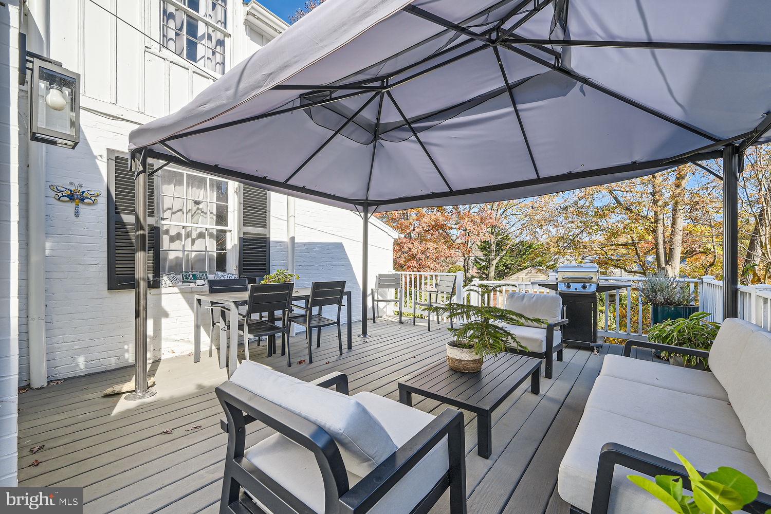 8 Goodale Pl