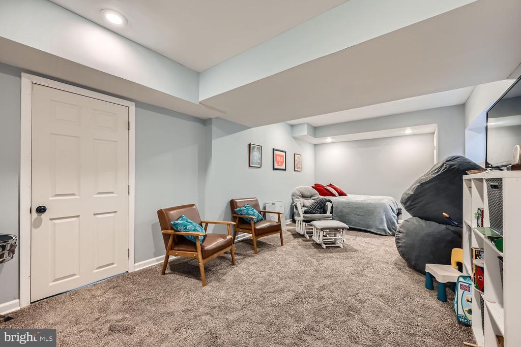 8 Goodale Pl