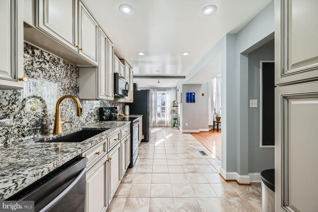 8 Goodale Pl