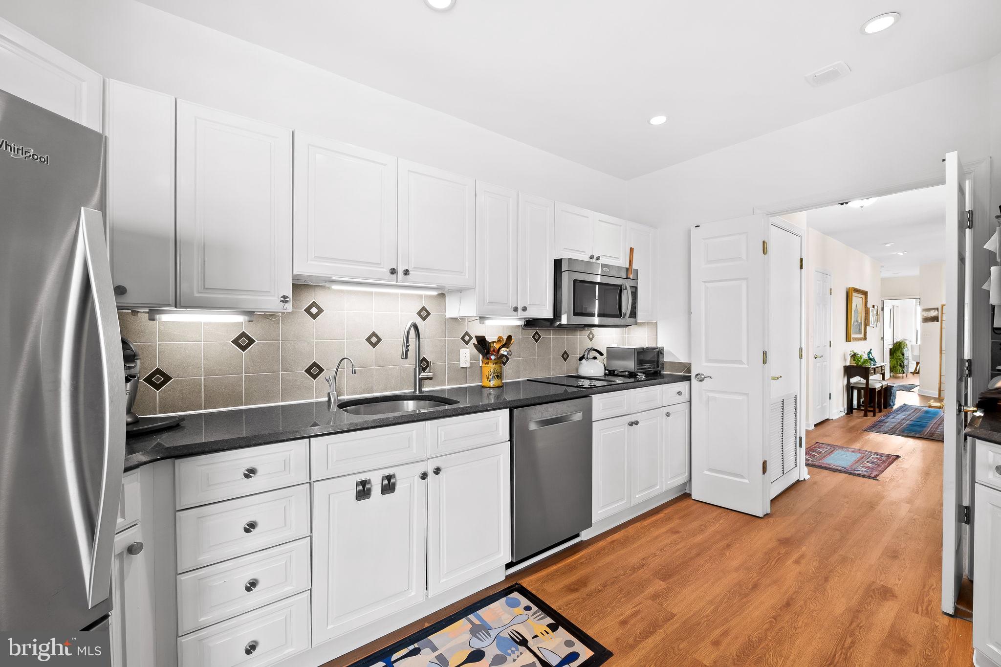 100 Harborview Dr #2210