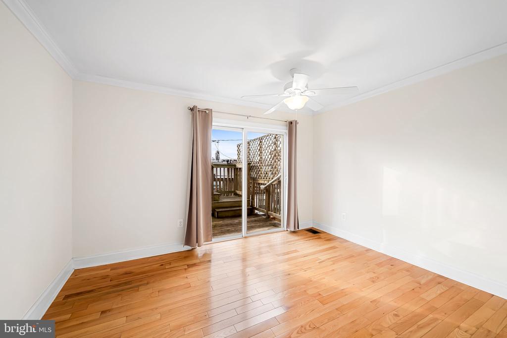 116 Rochester Pl