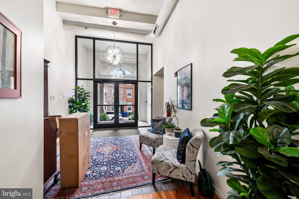 112 E West St #201