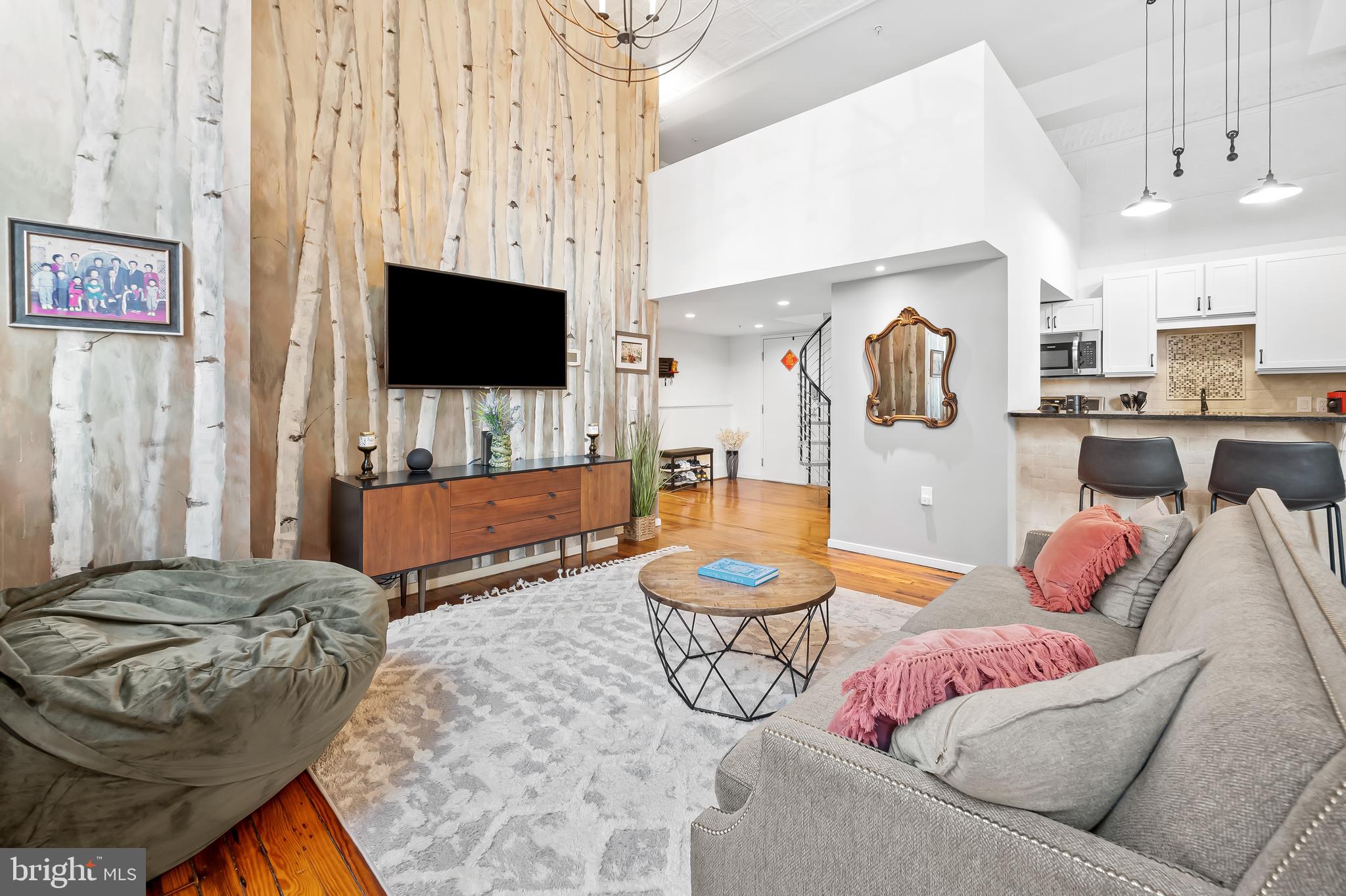 112 E West St #201