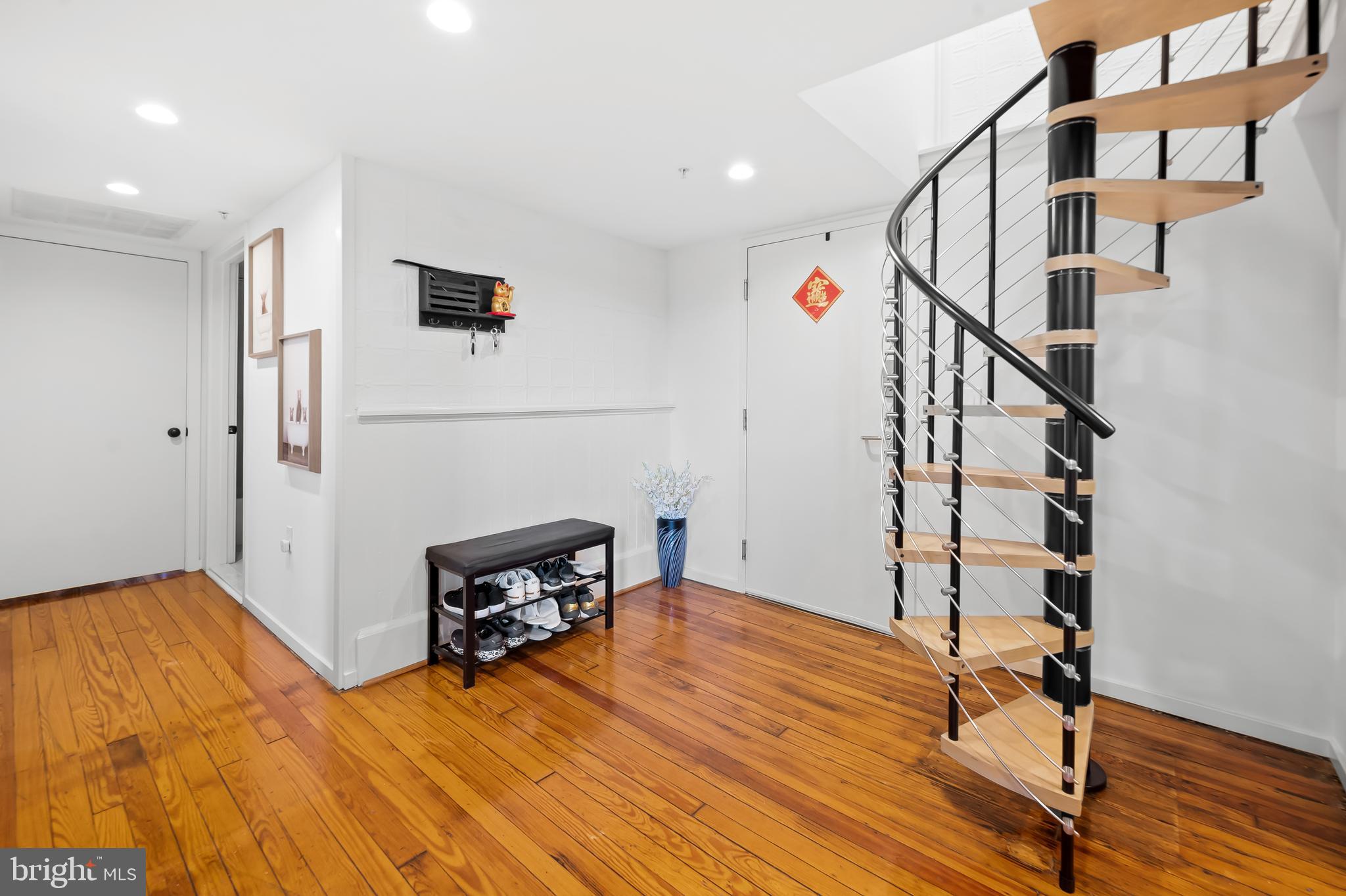 112 E West St #201
