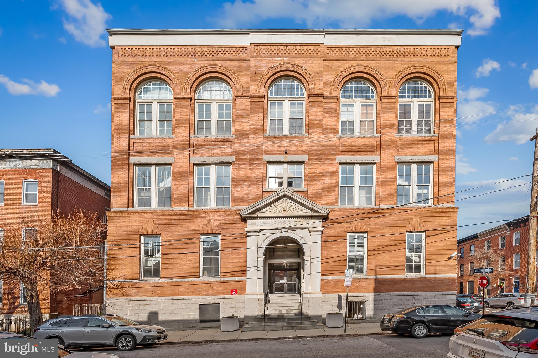 112 E West St #201