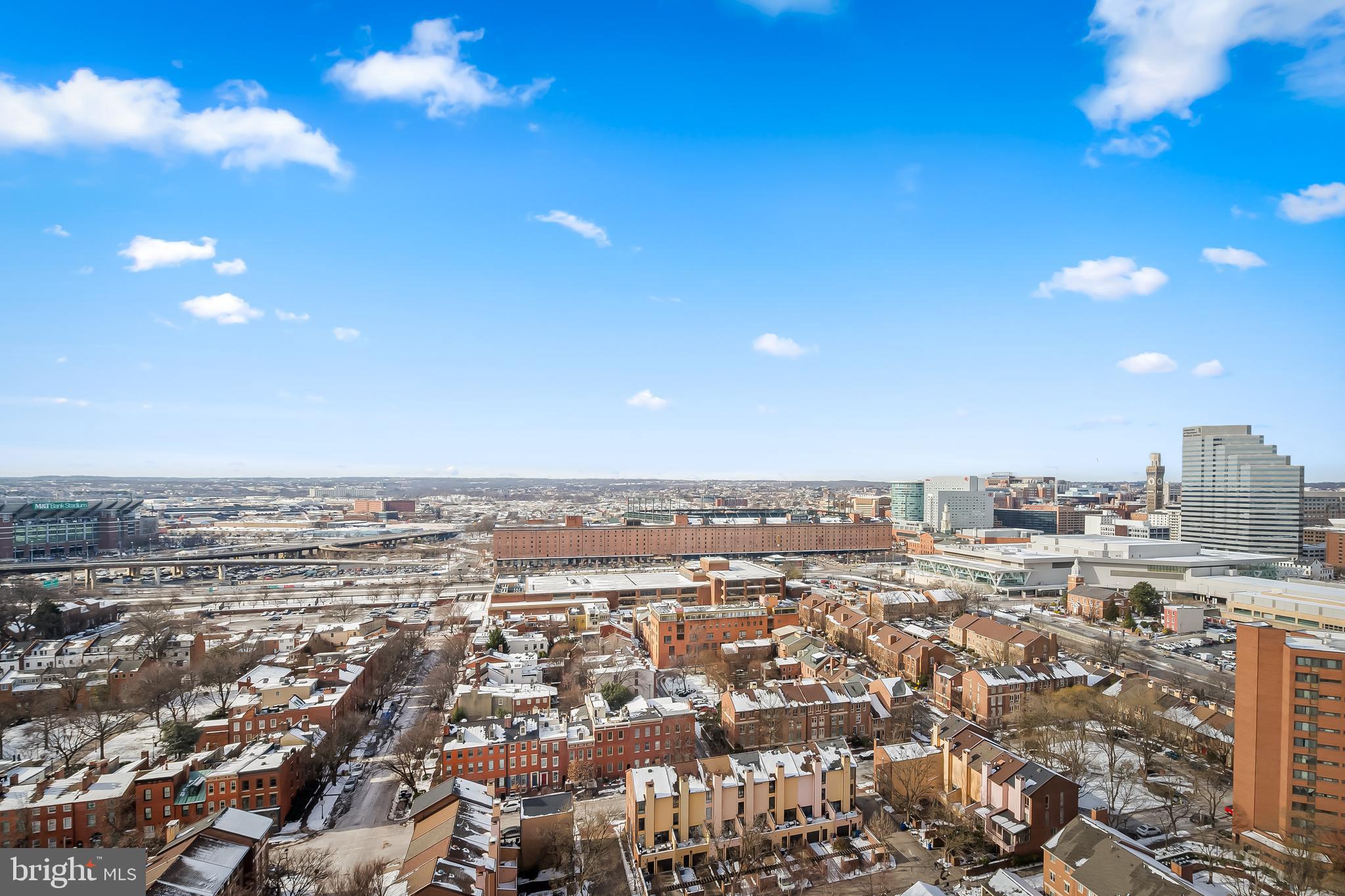 10 E Lee St E #1804