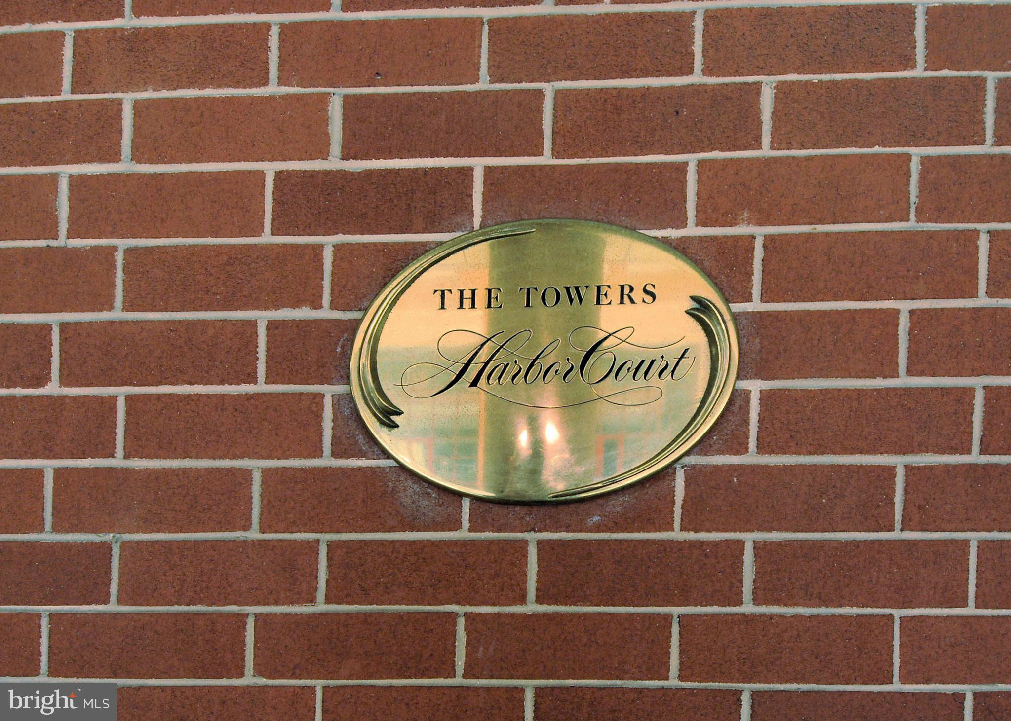 10 E Lee St E #1804