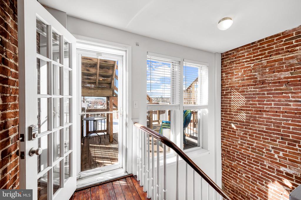 1308 William St