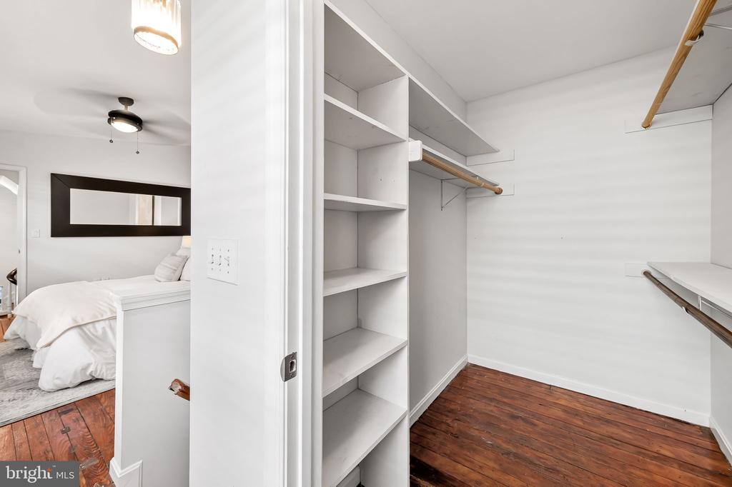 1308 William St