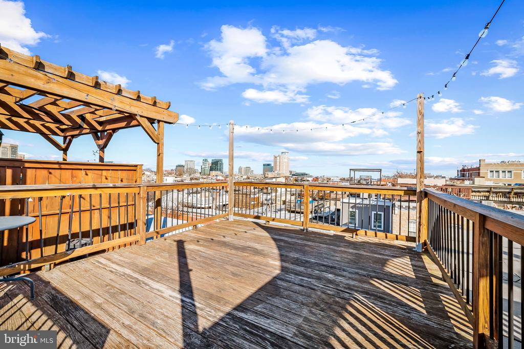 1308 William St