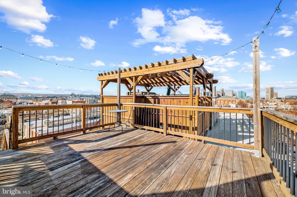 1308 William St