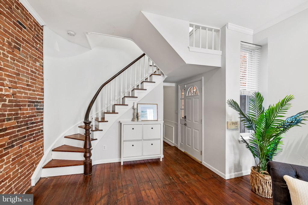1308 William St