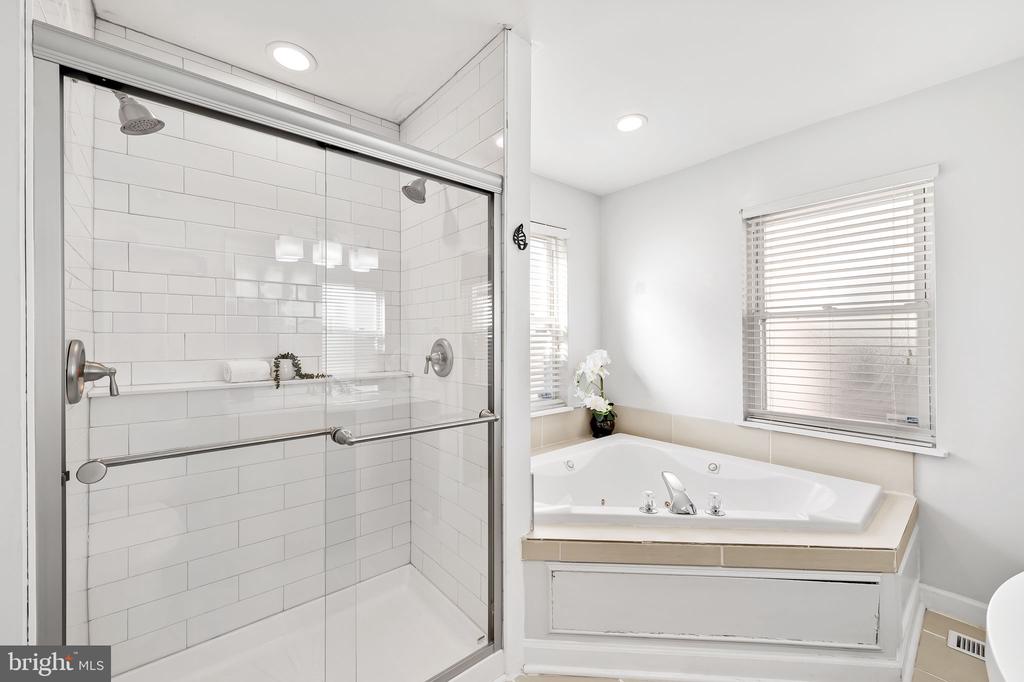 1308 William St