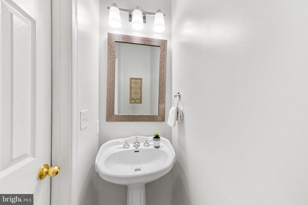 1308 William St