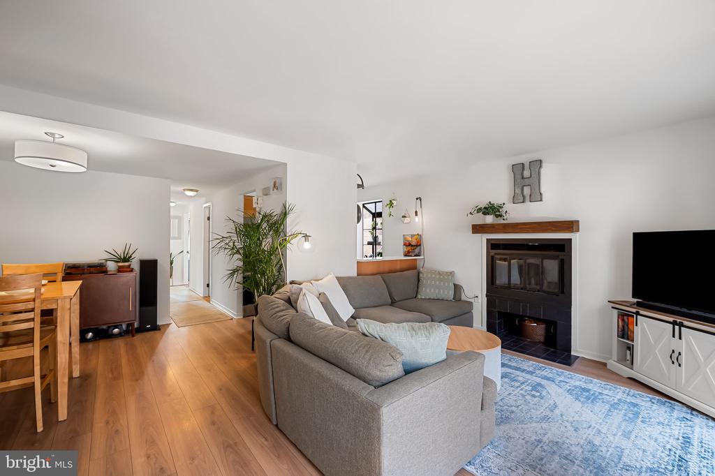 9-A W Lee St #R 56