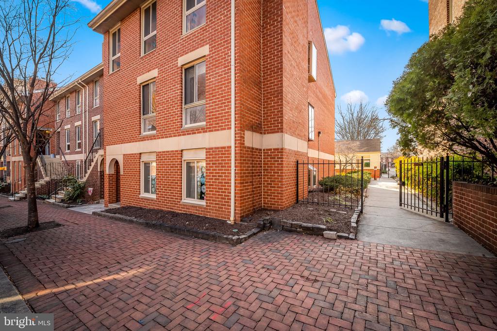9-A W Lee St #R 56