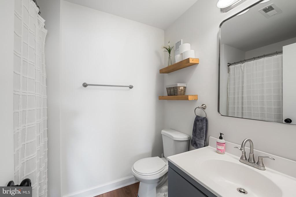 9-A W Lee St #R 56