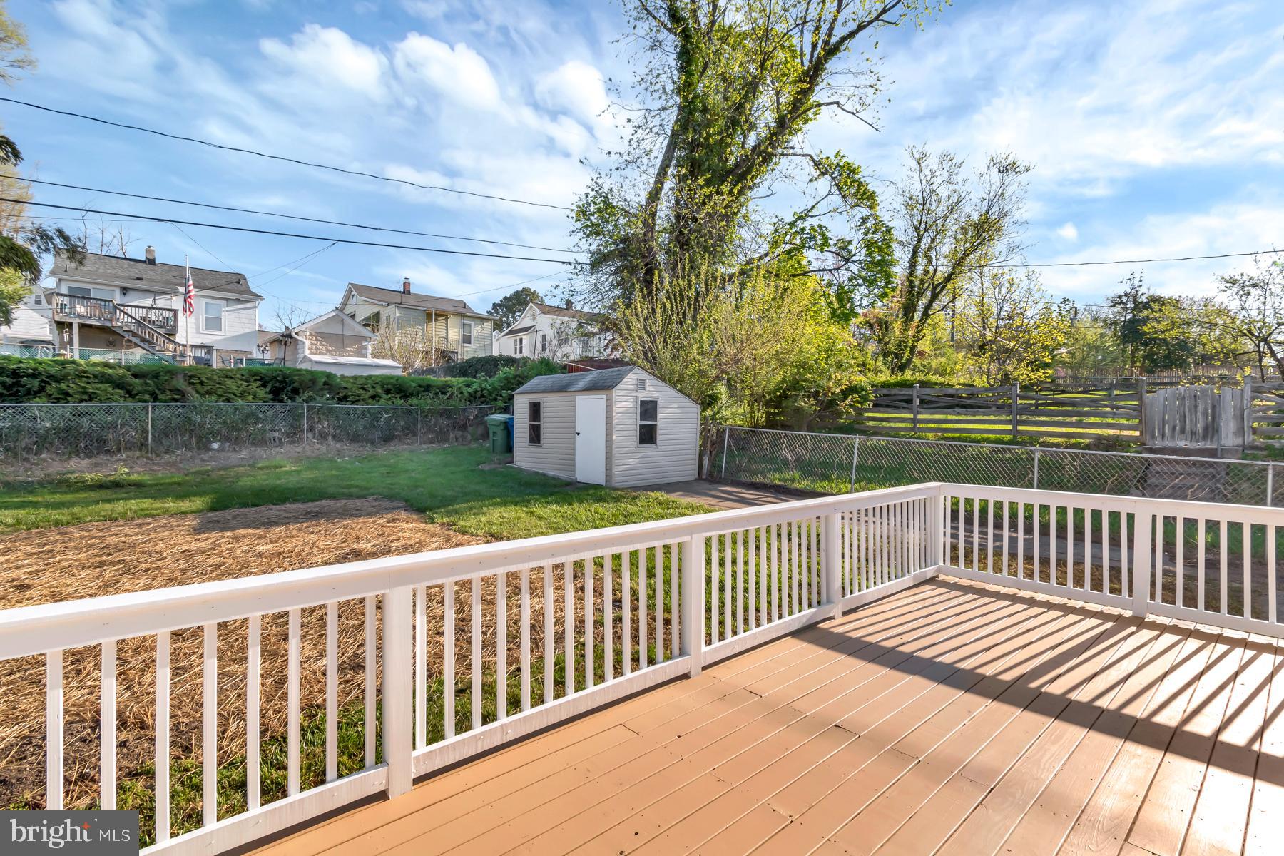 2806 Hemlock Ave