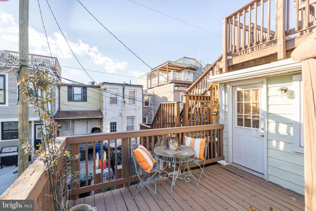 507 E Clement St