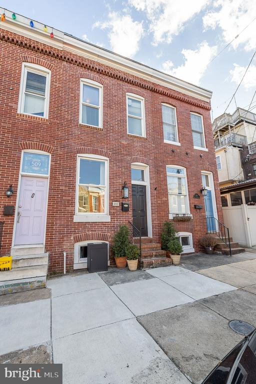 507 E Clement St