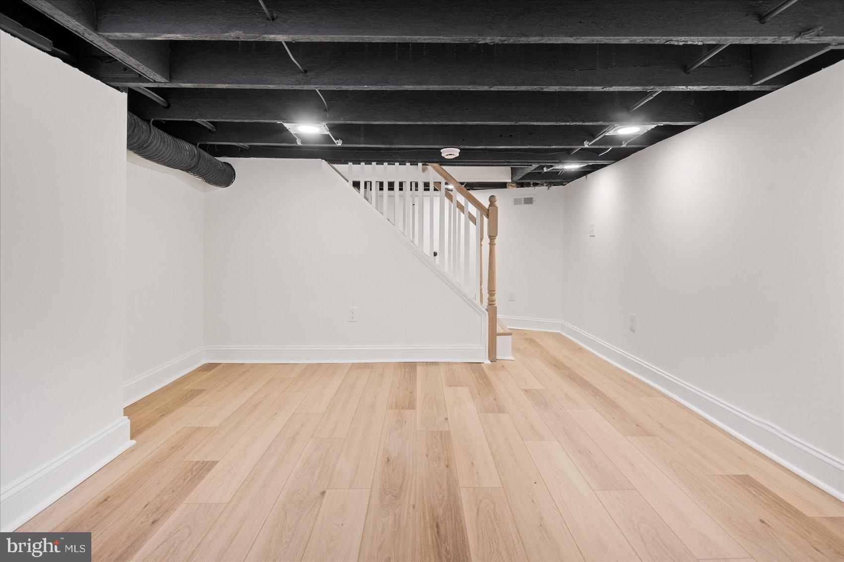 1118 S East Ave