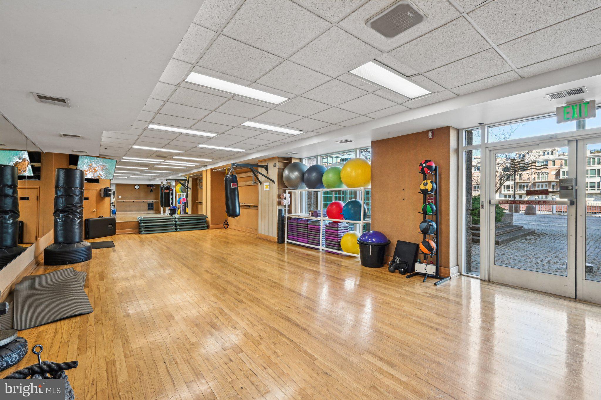 100 Harborview Dr #1301