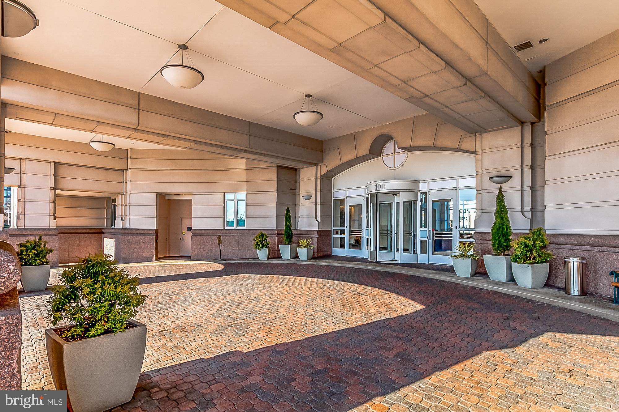 100 Harborview Dr #1301