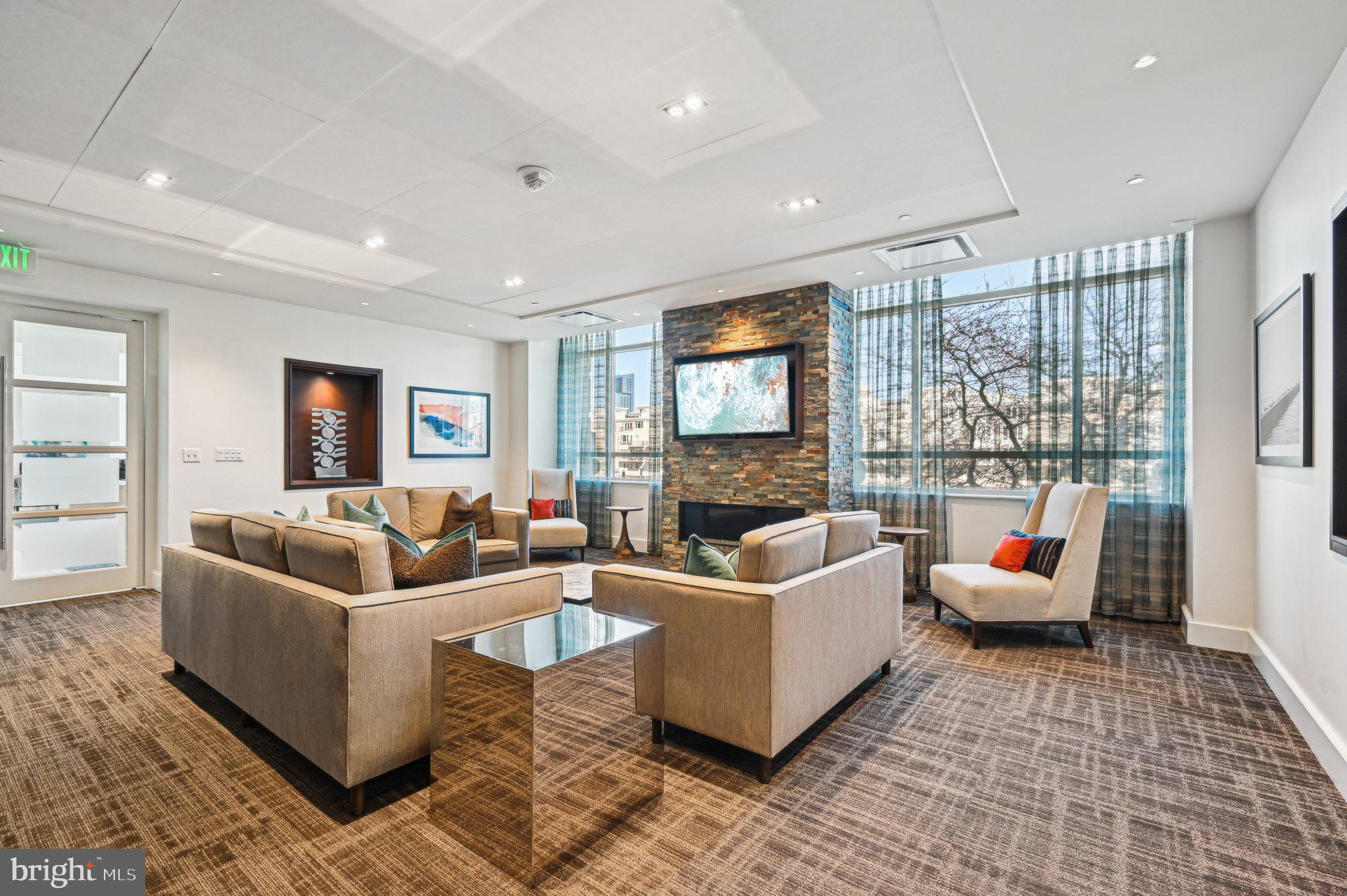 100 Harborview Dr #1301