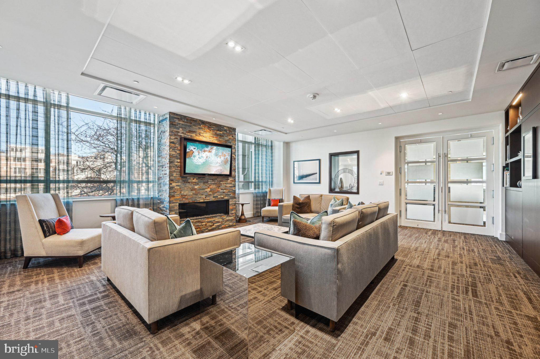 100 Harborview Dr #1301