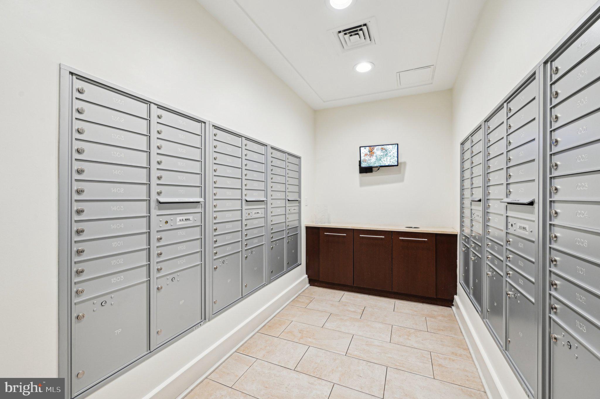 100 Harborview Dr #1301