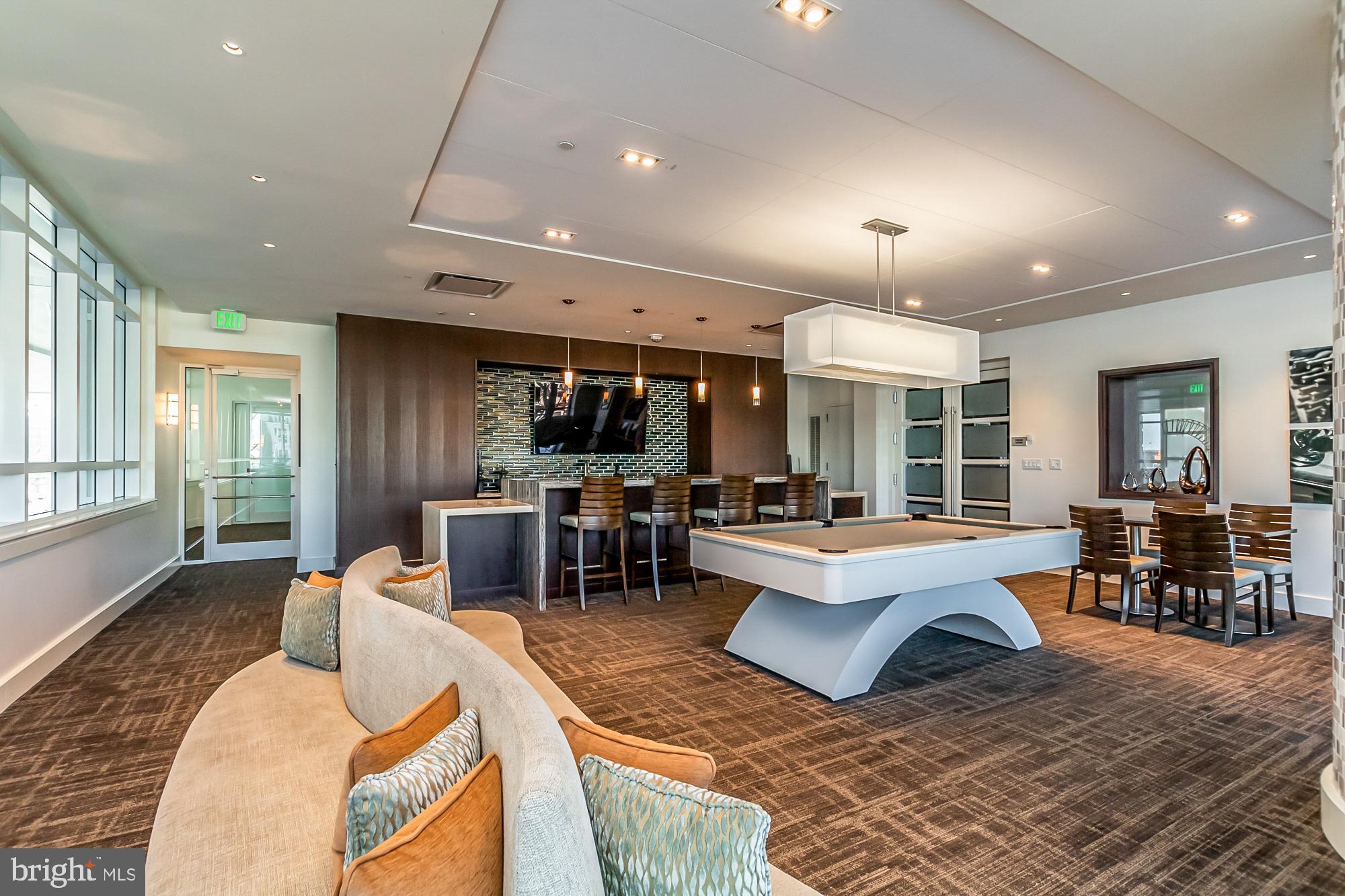 100 Harborview Dr #1301