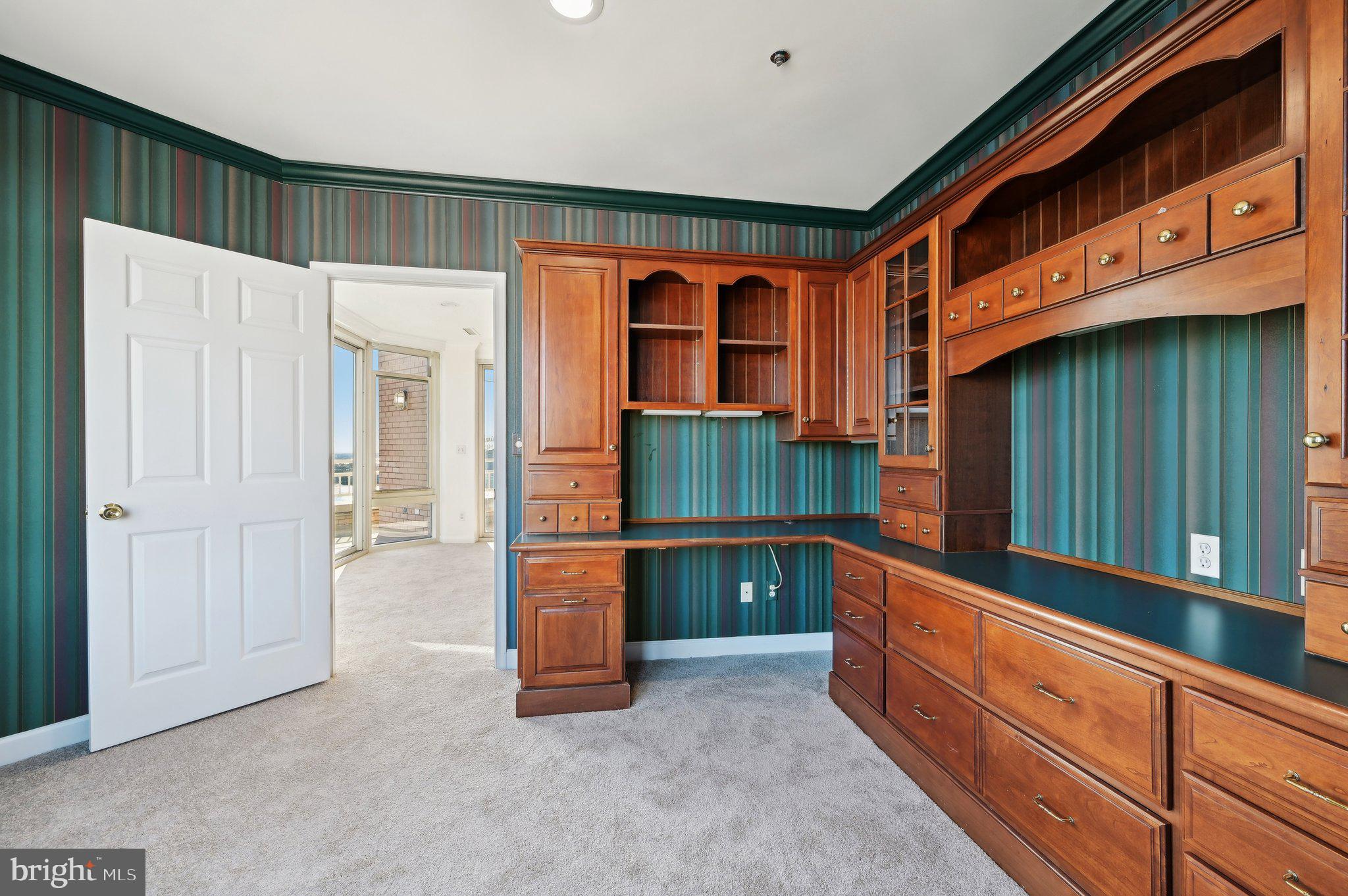 100 Harborview Dr #1301