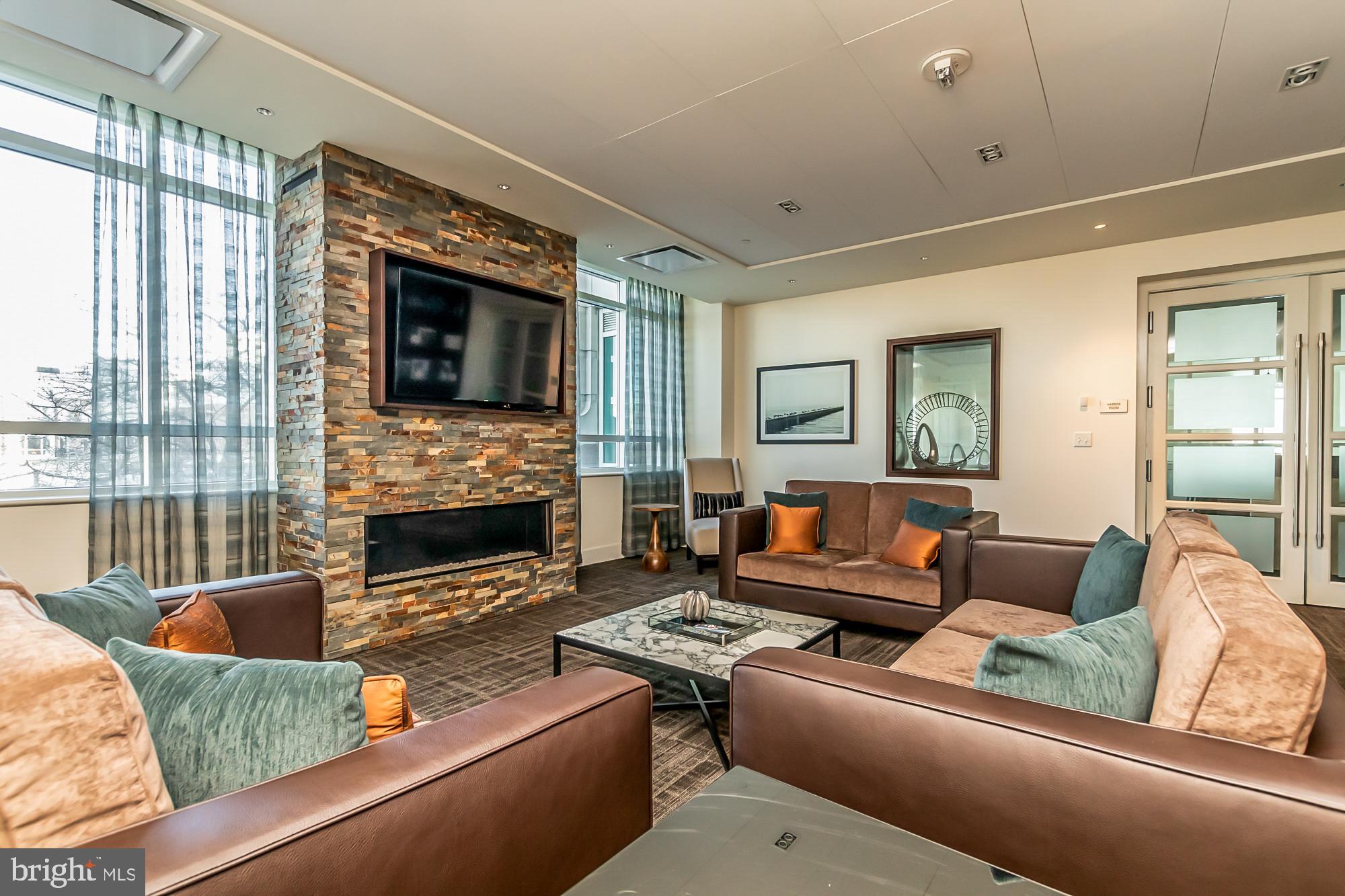 100 Harborview Dr #1301