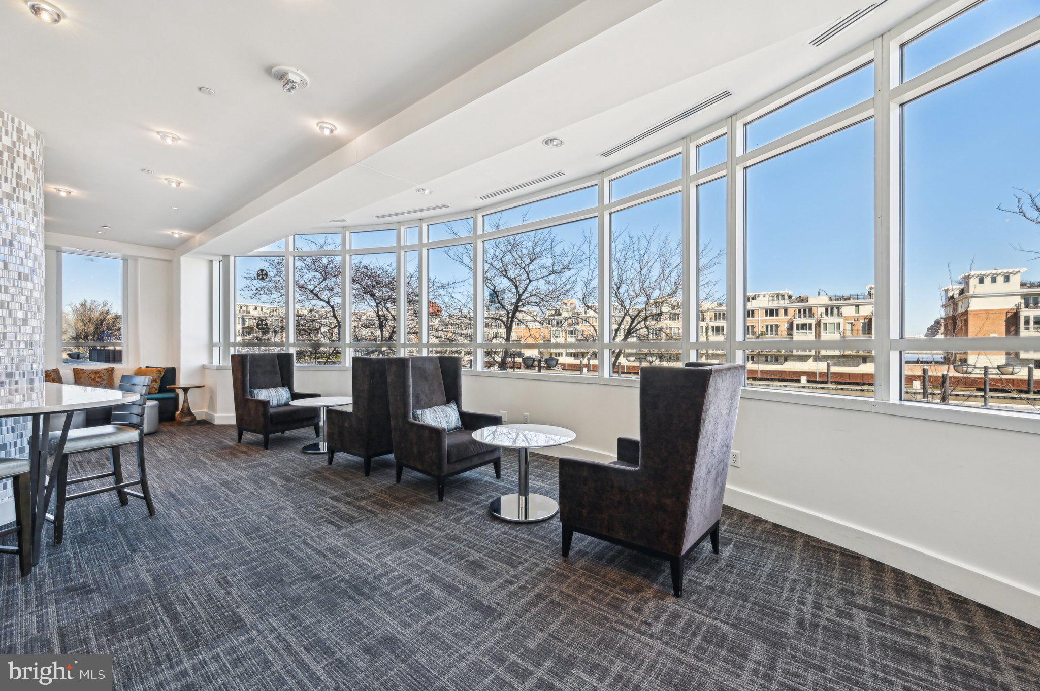 100 Harborview Dr #1301