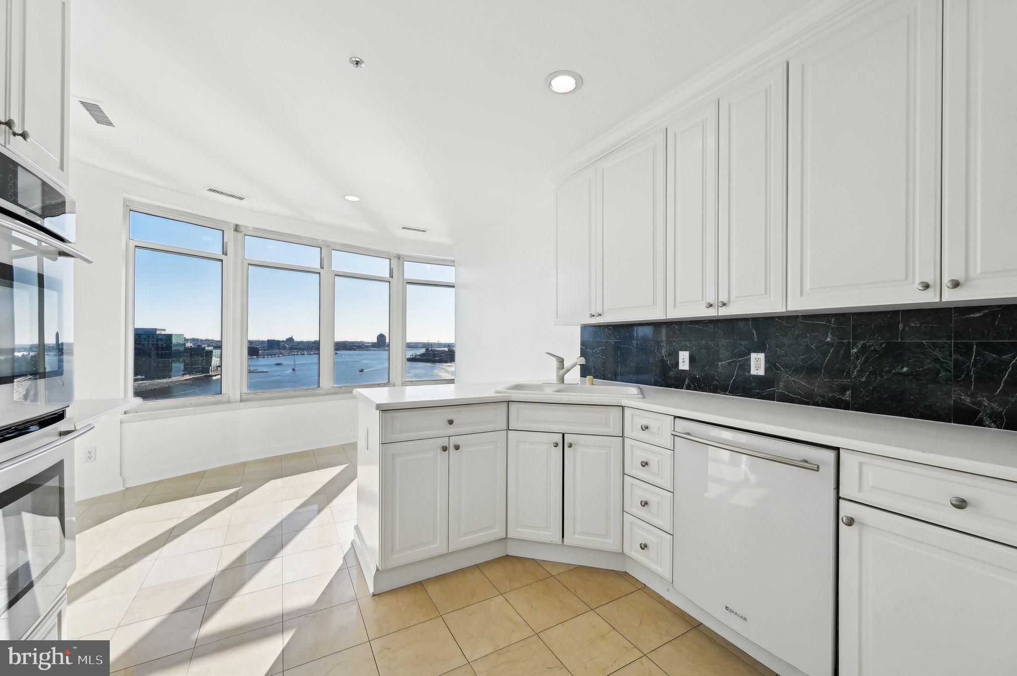 100 Harborview Dr #1301