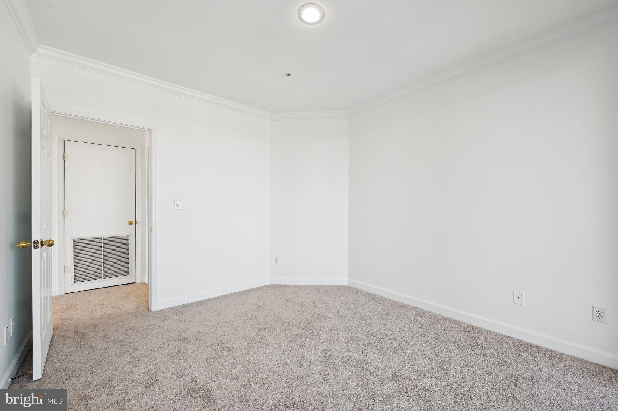 100 Harborview Dr #1301