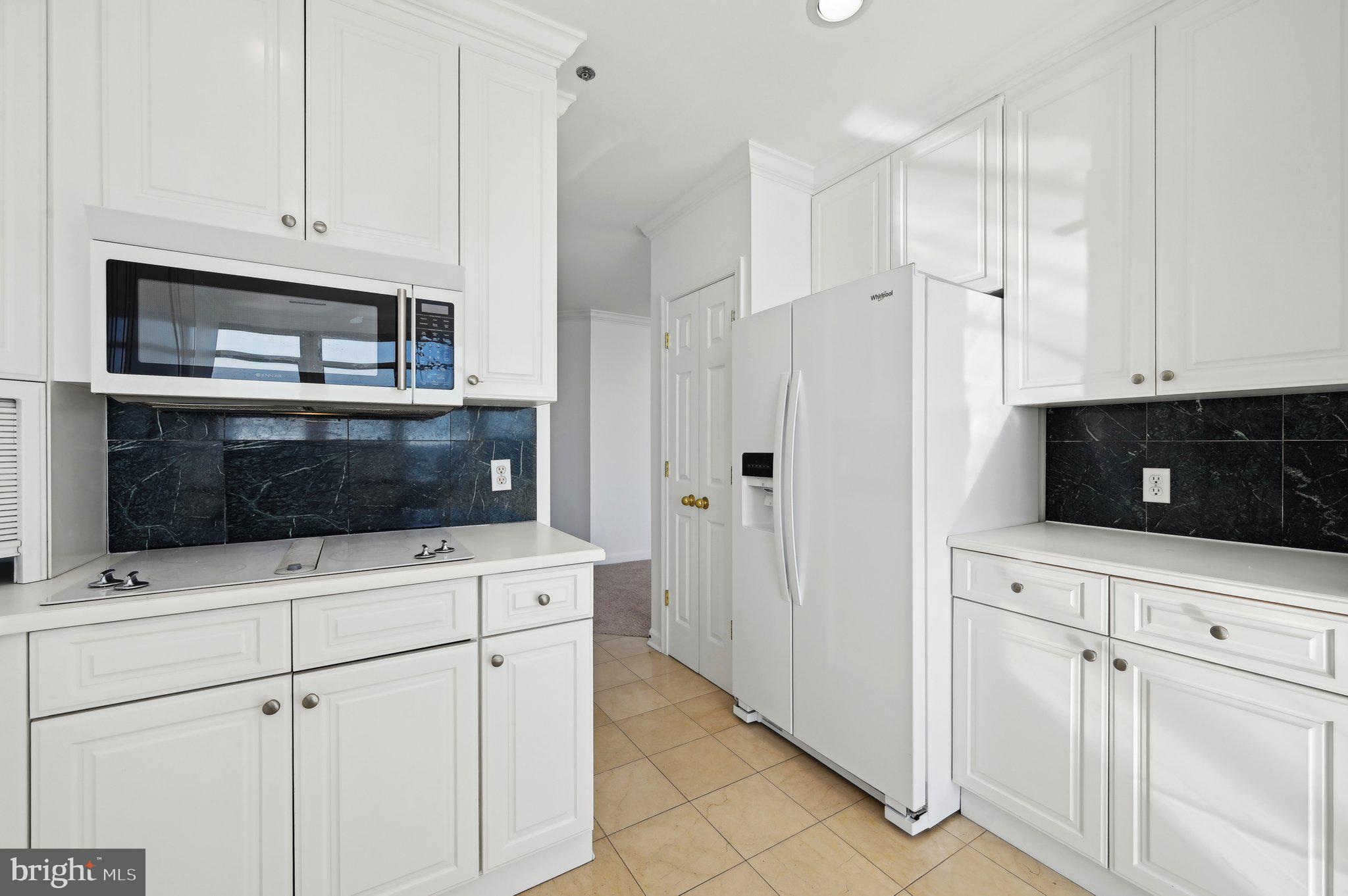 100 Harborview Dr #1301