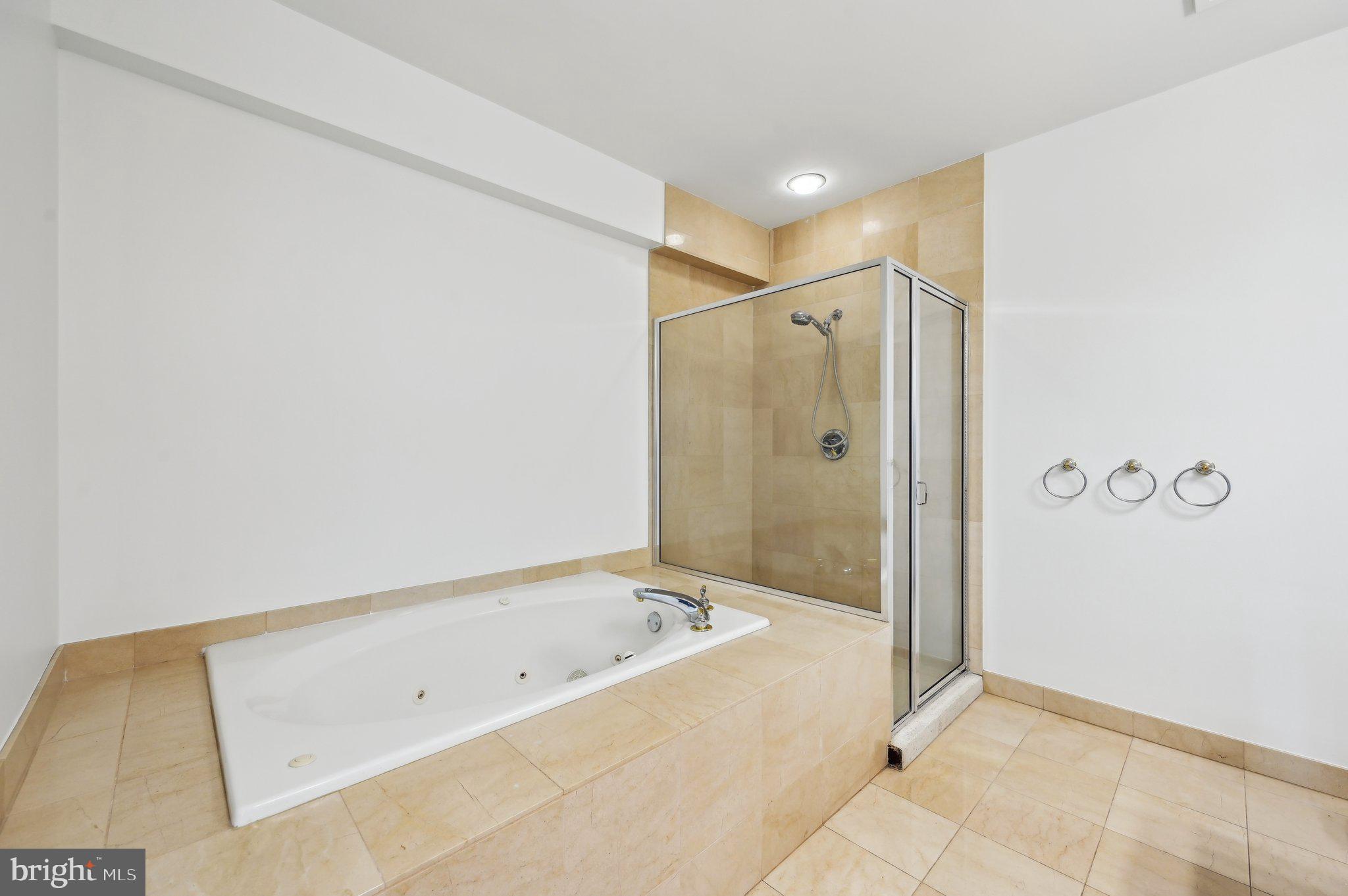 100 Harborview Dr #1301