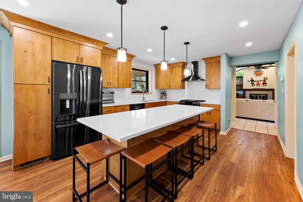 104 Overhill Rd