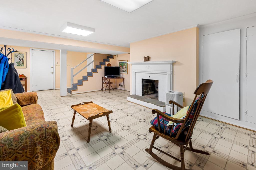 104 Overhill Rd